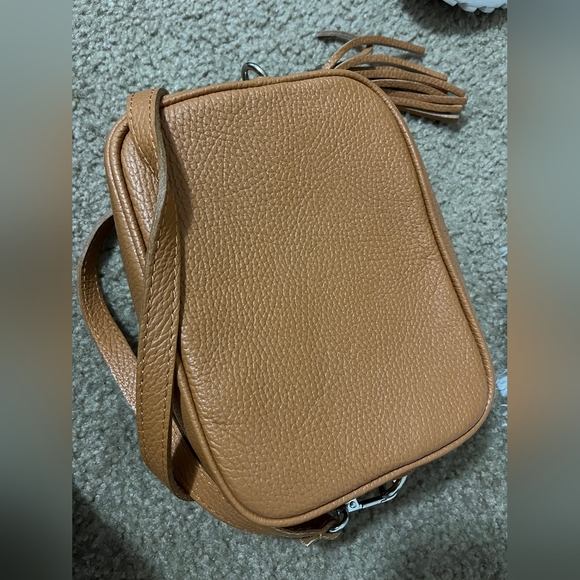 NWOT Italian leather tan crossbody bag - Picture 5 of 5
